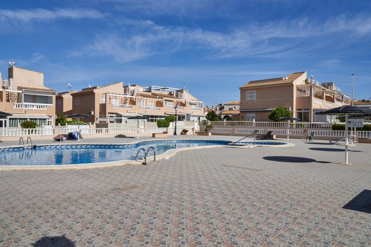 Apartment Altos De La Bahia X Torrevieja Exterior foto